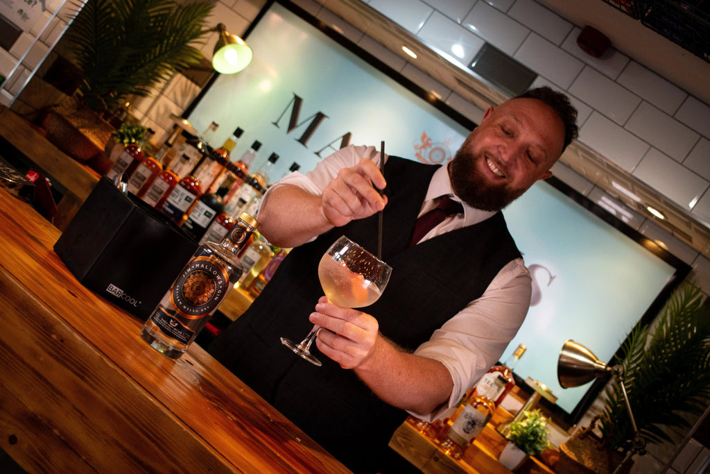 Mallows Gin - Welsh Dry 70cl - 40% ABV - Mallows Beverages